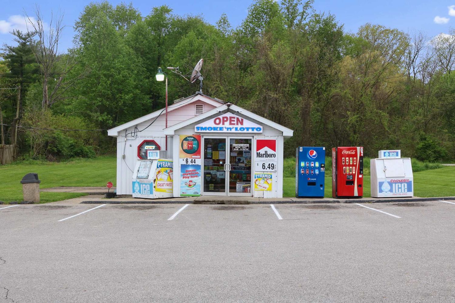 2910 S Leonard Springs Rd, Bloomington, IN 47403